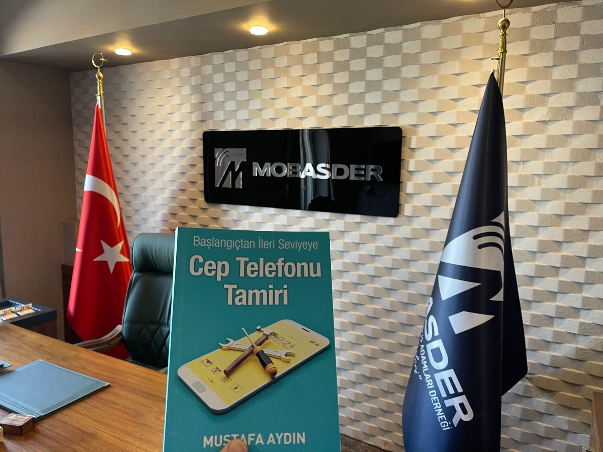 MOBASDER