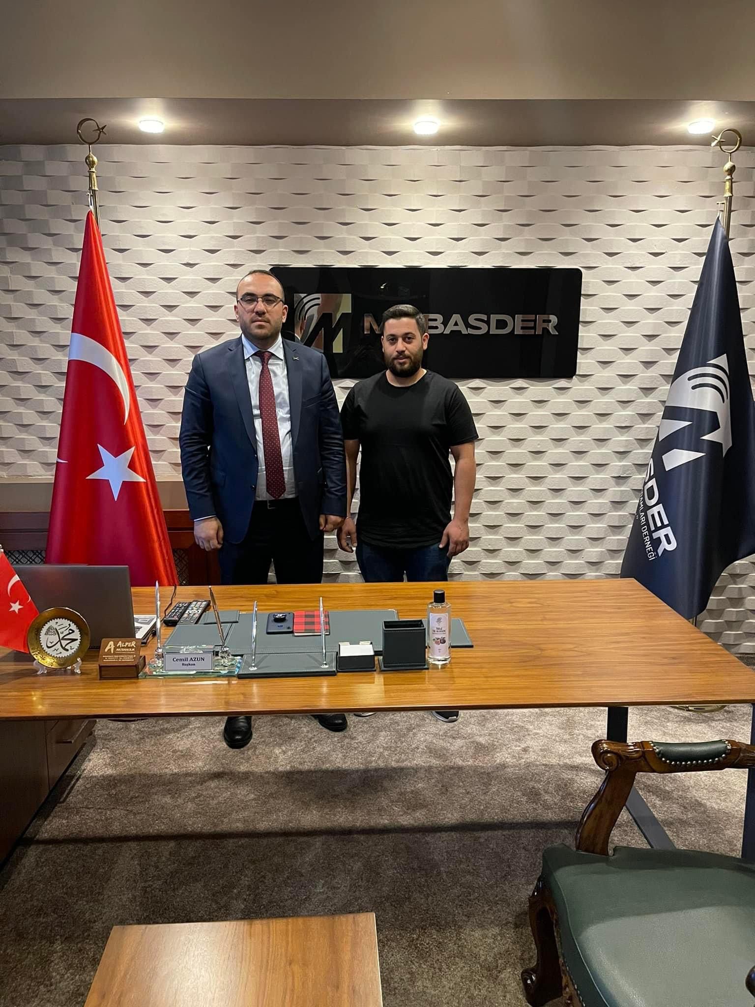 MOBASDER